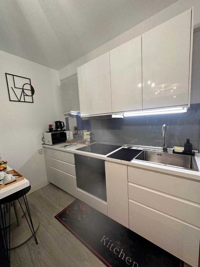 Boutique Apartment Bukarest Eksteriør billede